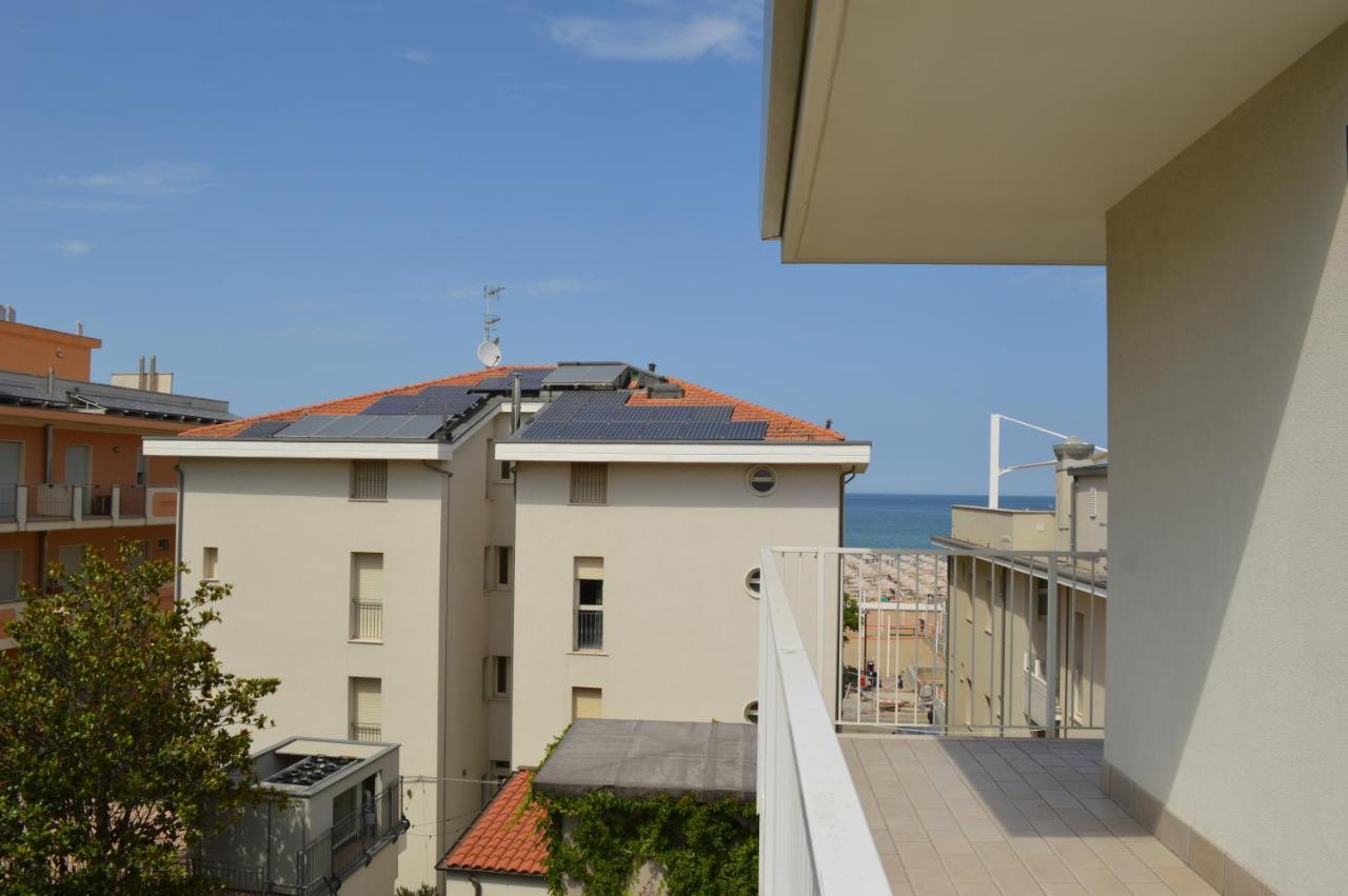 Hotel Riva E Mare Ріміні Екстер'єр фото