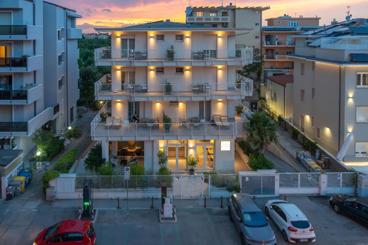 Hotel Riva E Mare Ріміні Екстер'єр фото